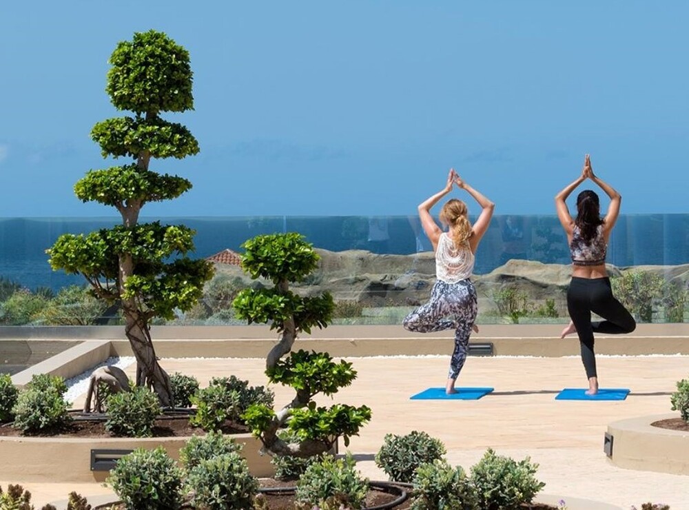 Beneficios del yoga GF Hoteles Jardin japones